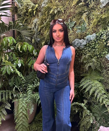 Tatiana McQuay 美しいモデル 画像