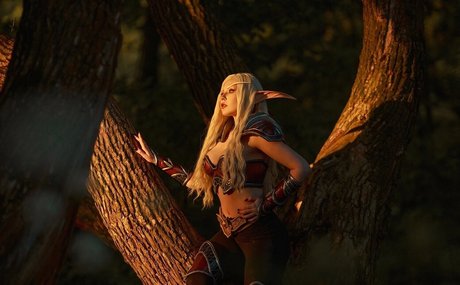 Mi2ray Cosplay 完璧なモデル 写真