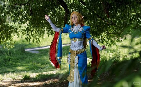 Mi2ray Cosplay ポルノスター 独占 画像