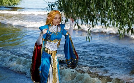 Mi2ray Cosplay profile image