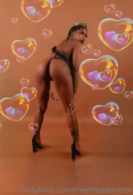 lesbehonest123 完璧なポルノスター 写真