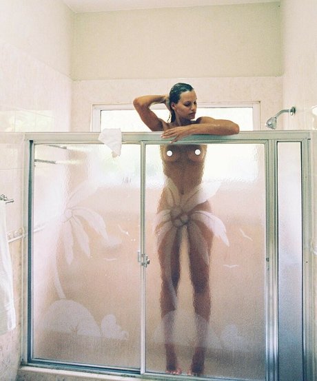 Nibar Madar 最高のポルノスター 写真