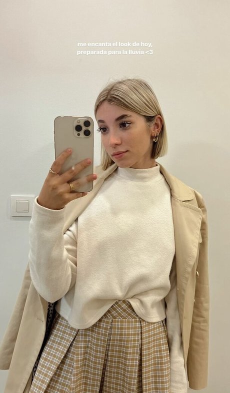 rebecastones profile image