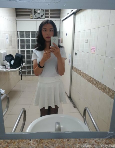 xxxyahui ヌードモデル 写真