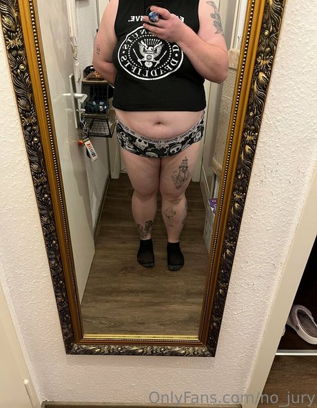 no jury アダルトスター 写真