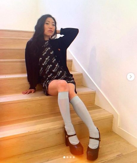 Awkwafina セックスモデル アーカイブ