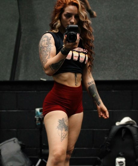 Natasha Gillem ヌード女優 写真