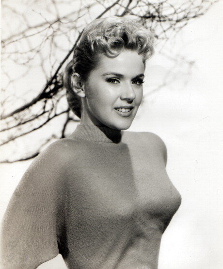Connie Stevens 完璧なスター 画像
