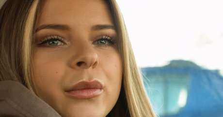 Diana Naborskaya 素敵なポルノスター ギャラリー