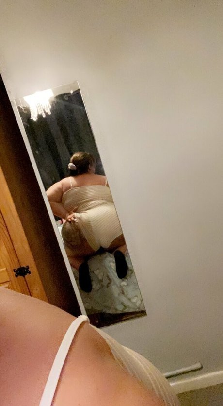 juicylucy505free スター xxx 写真