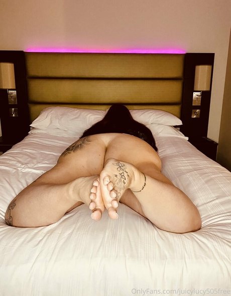 juicylucy505free スターセックス 写真