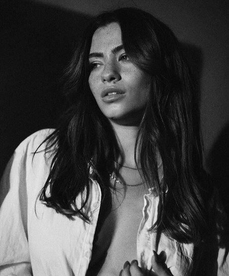 Shay Baradut HDポルノスター 写真