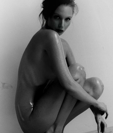 曲線美のアナルOnlyFans 無料ポルノ 写真