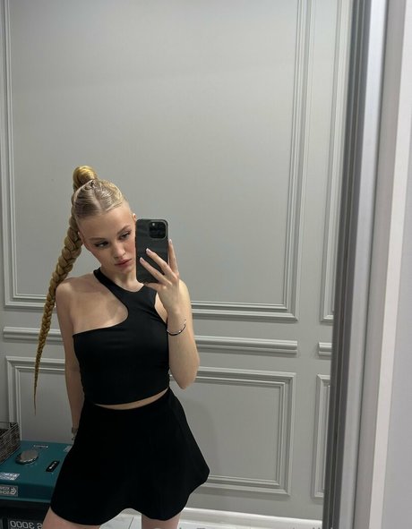 wild catxxx セクシーモデル ギャラリー