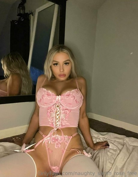 naughty sarah rose free セクシーなスター 写真