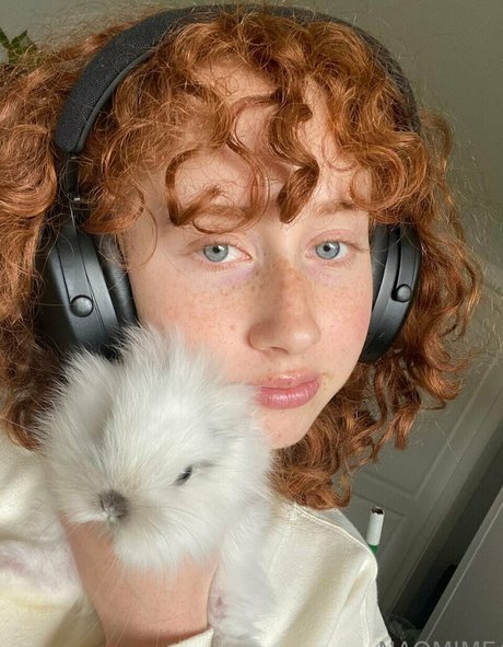 イギリス人熟女OnlyFans ホットポルノ 画像