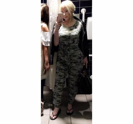 Bethany Koko 完璧なスター 写真