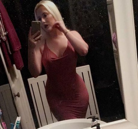 Bethany Koko ポルノスター ホット 写真