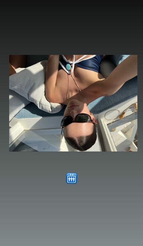 母乳オンリーファン アート裸 ギャラリー