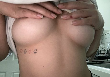 lildumplingxxx エロティック女優 画像