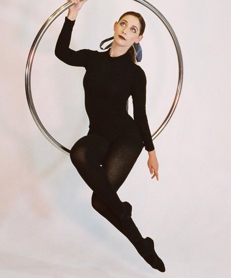 AlexandraQnin かわいいポルノスター 写真