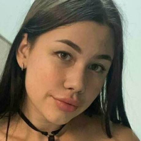 littlewaiifu 裸の女優 画像