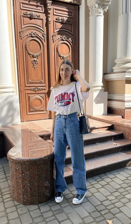 yourrosalia ポルノ女優 ギャラリー