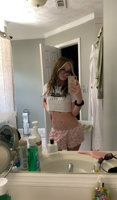 madinoelll セクシーなスター 写真