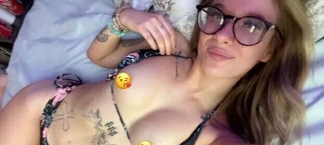 madinoelll スター ヌード 写真