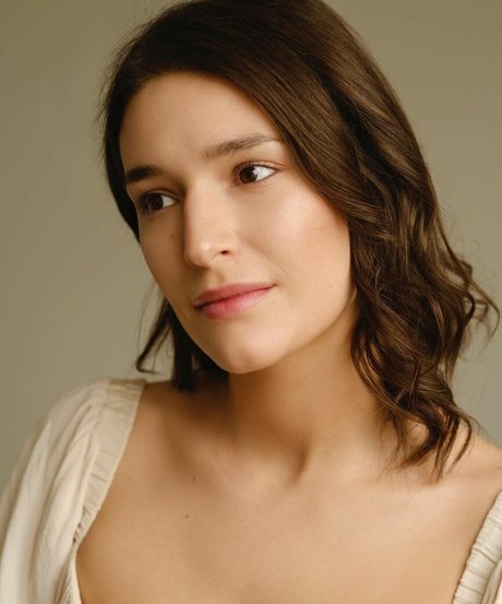 Sofya Volodchinskaya ポルノスター ホット ギャラリー