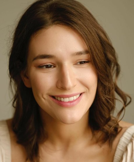 Sofya Volodchinskaya ポルノスター ギャラリー