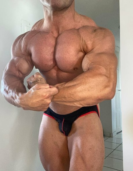 virgy515 ホットなスター 画像