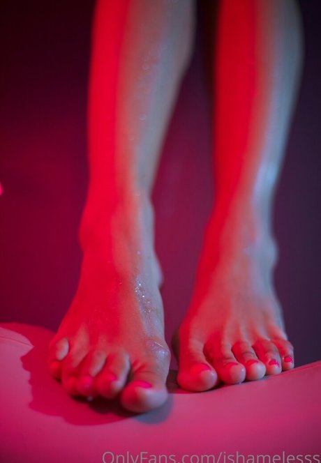 ishamelesss セックスモデル 画像