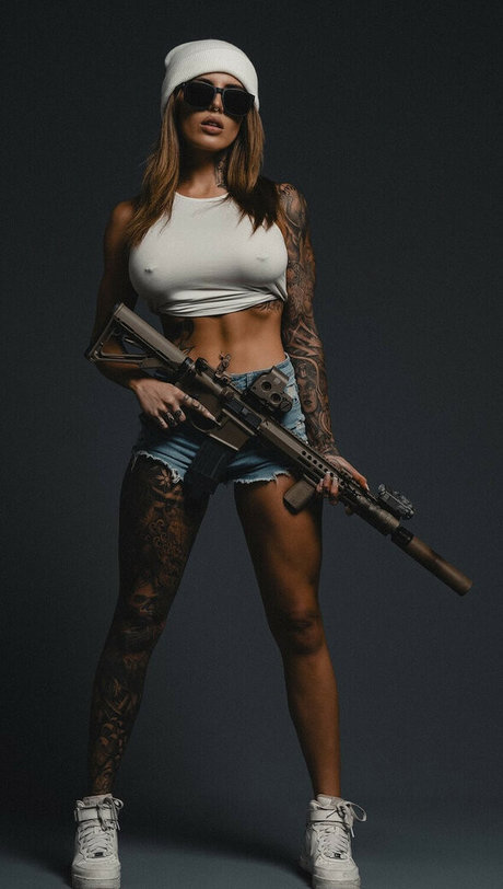 Crossmaiheart ヌードのポルノスター 写真