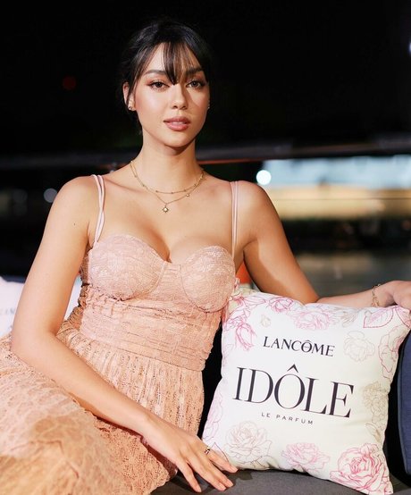 ジーンズのお尻OnlyFans ヌード アーカイブ