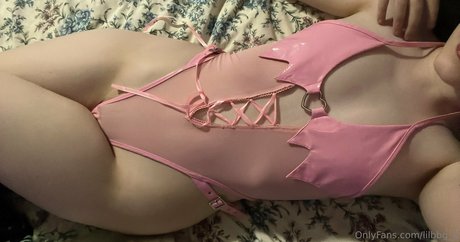 lilbbg 0 エロティックなモデル 写真