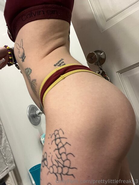 prettylittlefreak13 エロティックなポルノスター ギャラリー