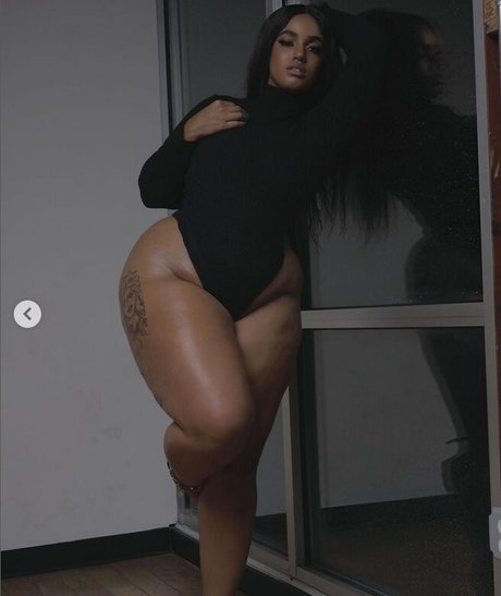 thetayaamarie ヌードモデル 写真