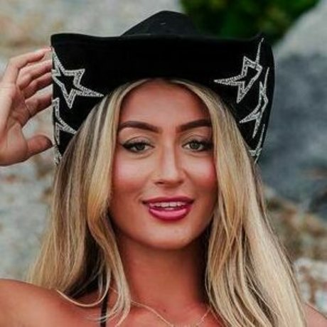 karissaa bauzonn ポルノスター 裸 画像