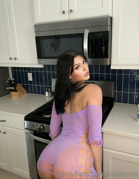 lolareyxo ポルノスター 画像