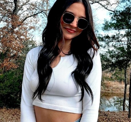 アジアのティーンオンリーファン ポルノ 写真