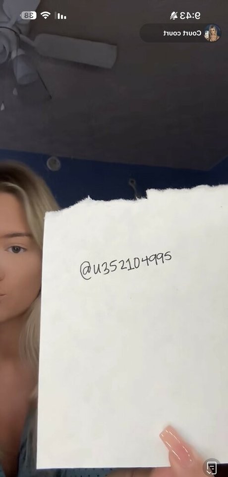 Courtney Alexis Woodruff アートスター ギャラリー