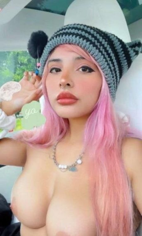 purlypearl ポルノスター トップ 写真