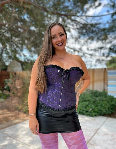 marriedandheelsof 可愛い女優 画像