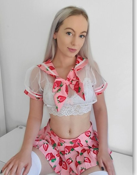 かわいい巨乳OnlyFans エロチック 写真