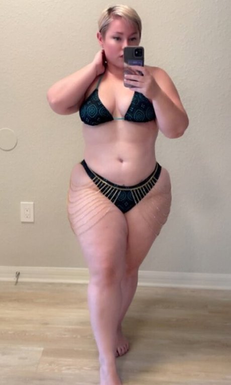 Caroline G モデル ギャラリー