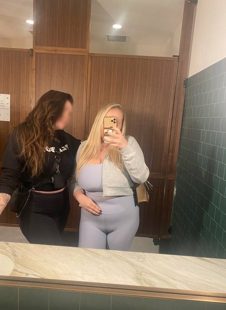 濃厚なラテン系熟女OnlyFans ポルノグラフィック アーカイブ