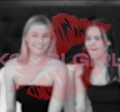 若いティーンのOnlyFans 美しい裸 画像