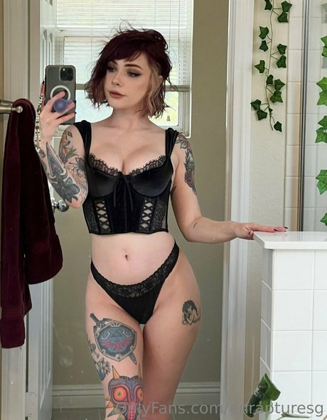 enrapturesg 高品質のポルノスター 画像