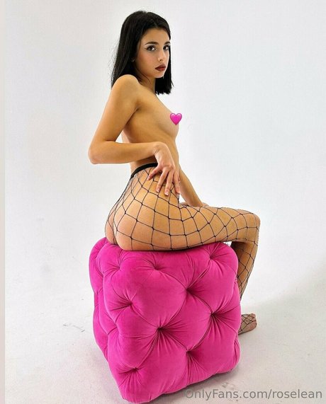 毛深い妊婦OnlyFans ポルノ 写真